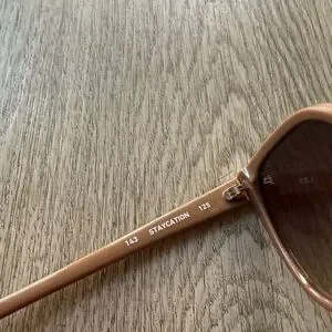quay australia staycation brown tan oversized cat eye sunglasses eyewear NEW Amazon.com: QUAY - Womens Sunglasses, Square Lenses with UV  main image 4